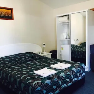 Motel Overlander
