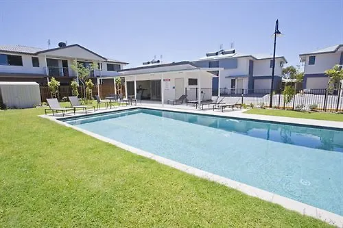 Stonewood Villas Chinchilla 4*,
